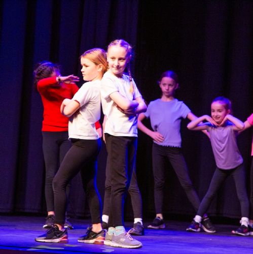 WaltonHolymoorsidePrimary-1